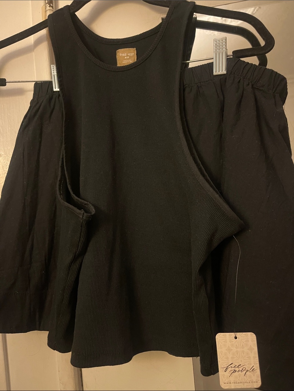 Free People”Free-EST”Milani Set. Black Cropped Halter Tank Too w skirt/POCKETS! - Picture 4 of 11